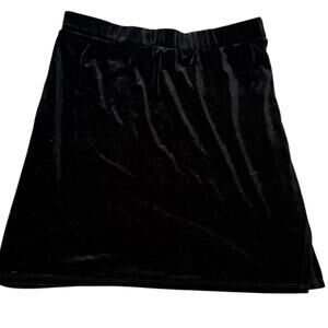 Fashion Nova Black Velvet Mini Skirt Women’s Large